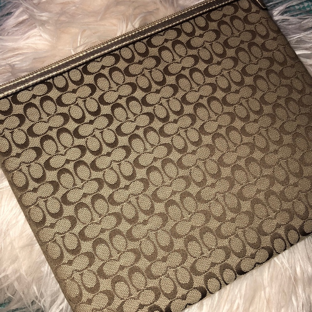 Coach iPad case w/ pink interior lining